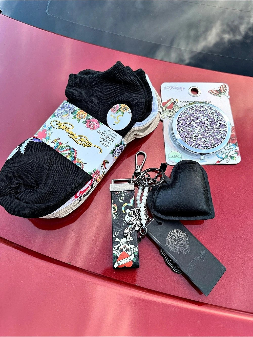 Ed Hardy Keychain Accessories Gift Set in Black & Pink NWT
